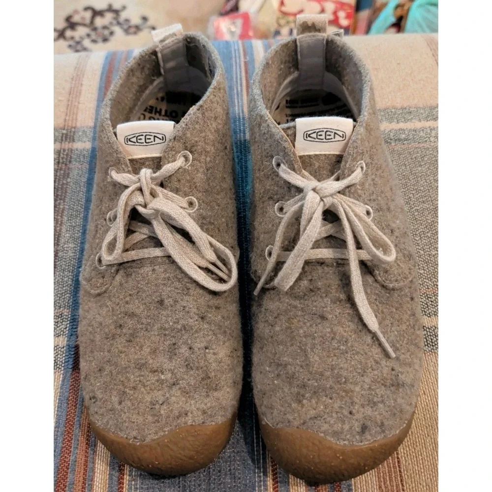 KEEN Men's Mosey Chukka Ankle Boot, Taupe Felt/Birch size 10